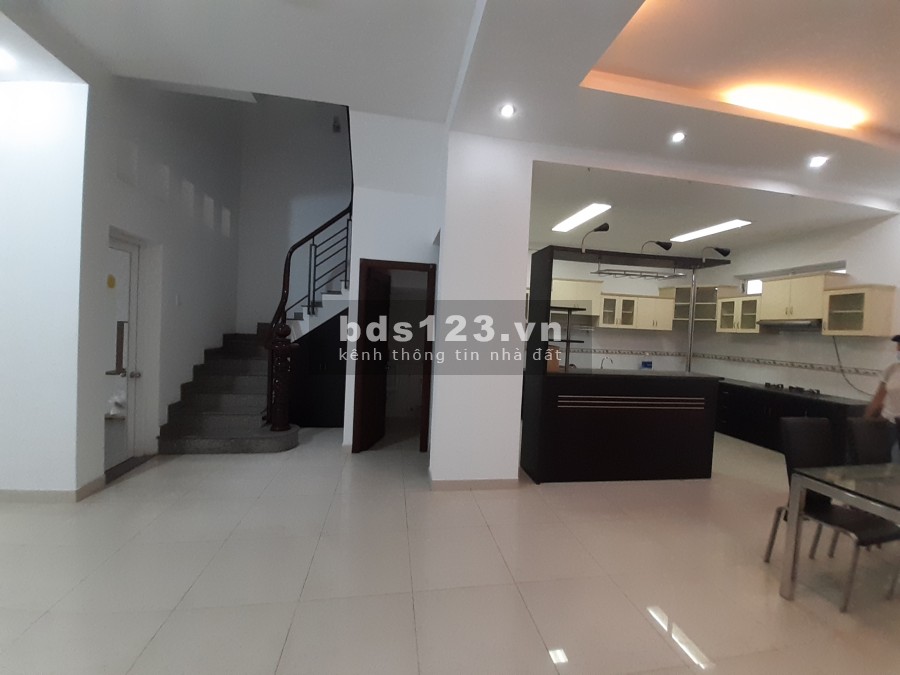Cho thuê Biêt thự Dương văn An P. An Phú Hầm 3 lầu 450m2