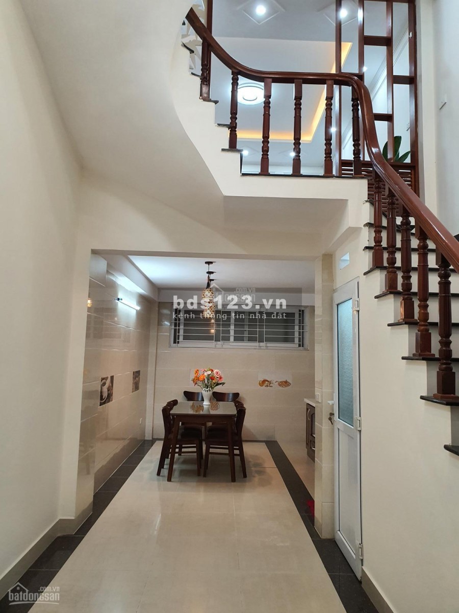 BÁN NHÀ QUAN NHÂN, 40M2X3T, NỞ HẬU,NỘI THẤT SANG CHẢNH, BA GÁC ĐUA, NGÕ THÔNG, 4.2 TỶ