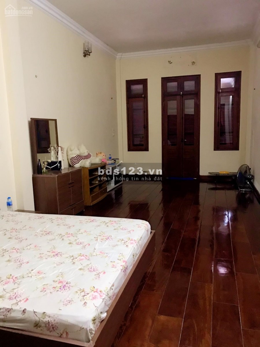 Bán gấp nhà mặt Phố Lý Nam Đế, Q. Hoàn Kiếm. 90m2x5 tầng.