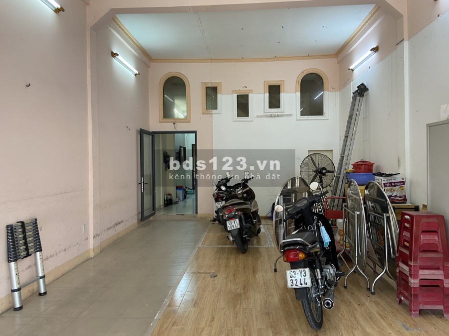MT Nguyễn Văn Nghi 5.2x18 Trệt Lầu 3P 4WC Giá 35Tr/th