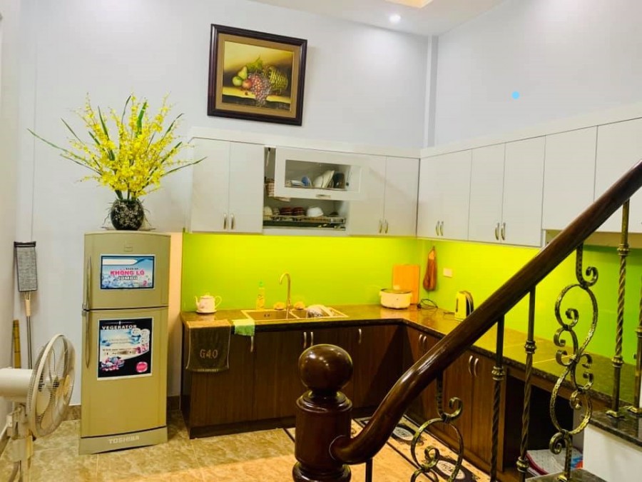 TôiBán nhà phân lô ô tô đỗ cửa phố Phương Mai DT59m2 giá 7tỷ5