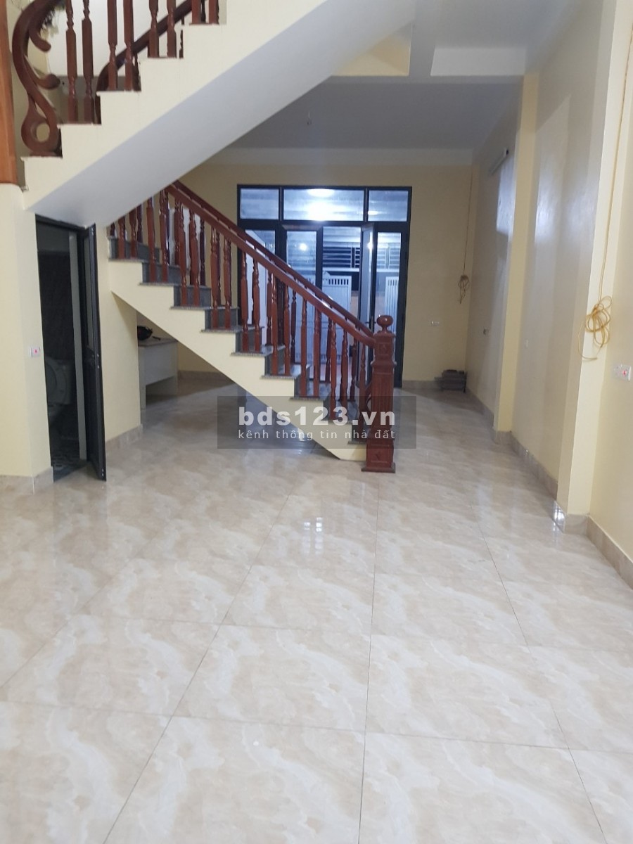100m2 nhà lô góc Đông Mỹ, Thanh Trì - nhỉnh 3x tỷ - ô tô tải – 0976151518