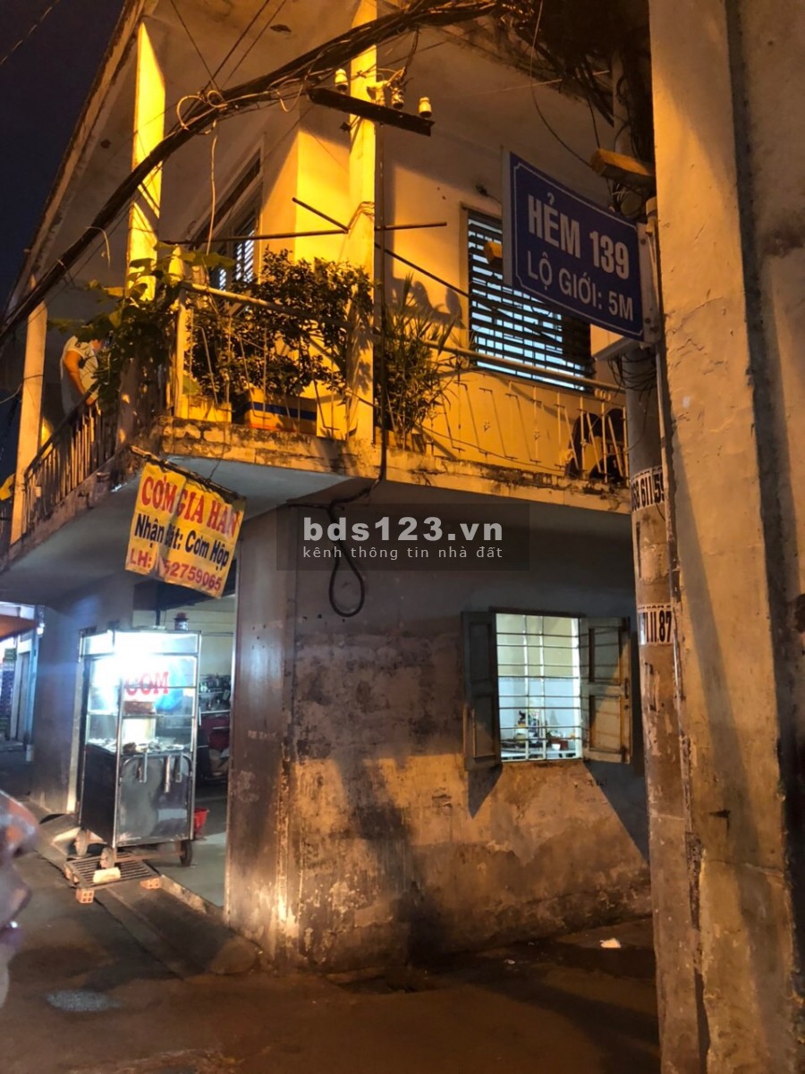Bán nhà hẻm 139 đường Năm Châu phường 11 quận Tân Bình