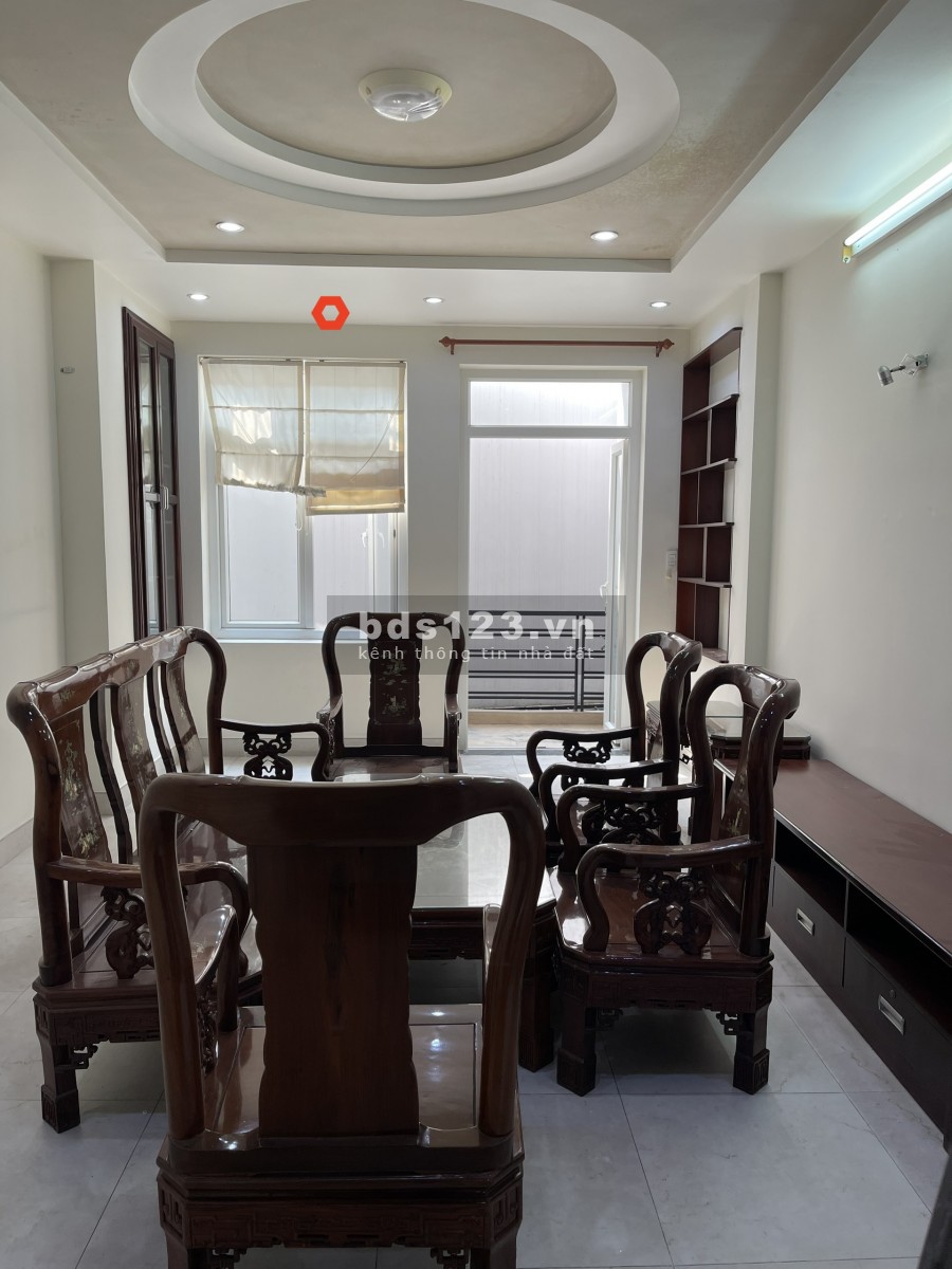 HXH Thích Quảng Đức 4,2x20m, trệt, 3lầu. 6pn, 5wc. Full ML.