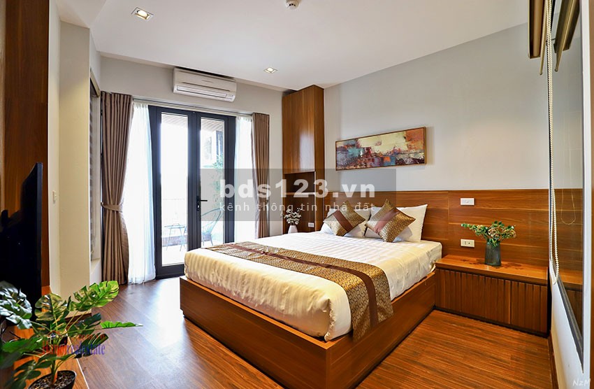BÁN NHÀ MẶT PHỐ V.I.P LINH LANG 210m2 x 6T, MT 8m, LÔ GÓC - VỊ TRÍ ĐẸP NHẤT PHỐ