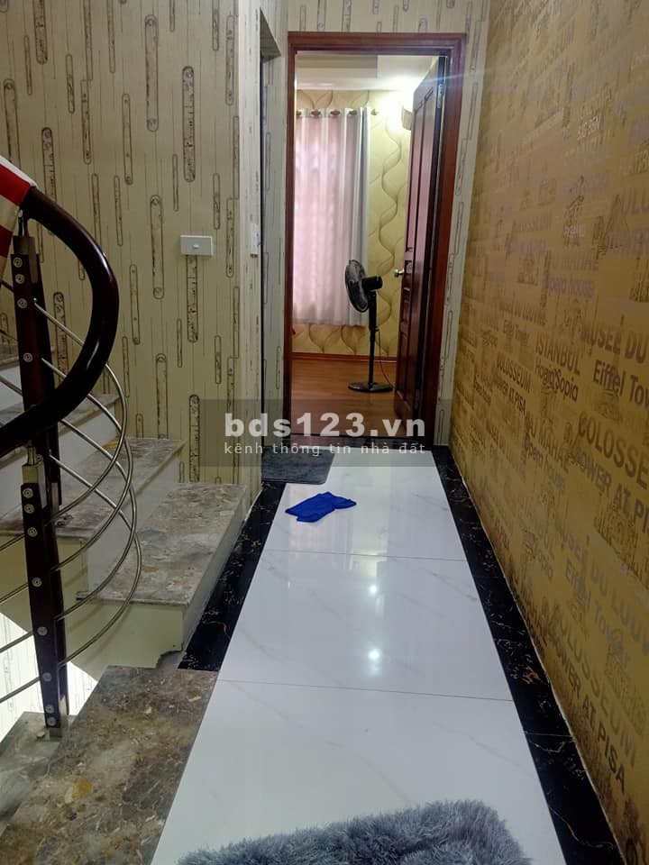 Gấp bán nhà Văn Hương, Tôn Đức Thắng 45m2*5T*MT3.6m $4.4