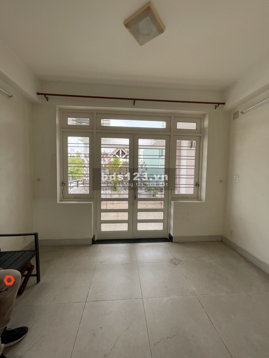 HXH Thích Quảng Đức 4,2x20m, trệt, 3lầu. 6pn, 5wc. Full ML.