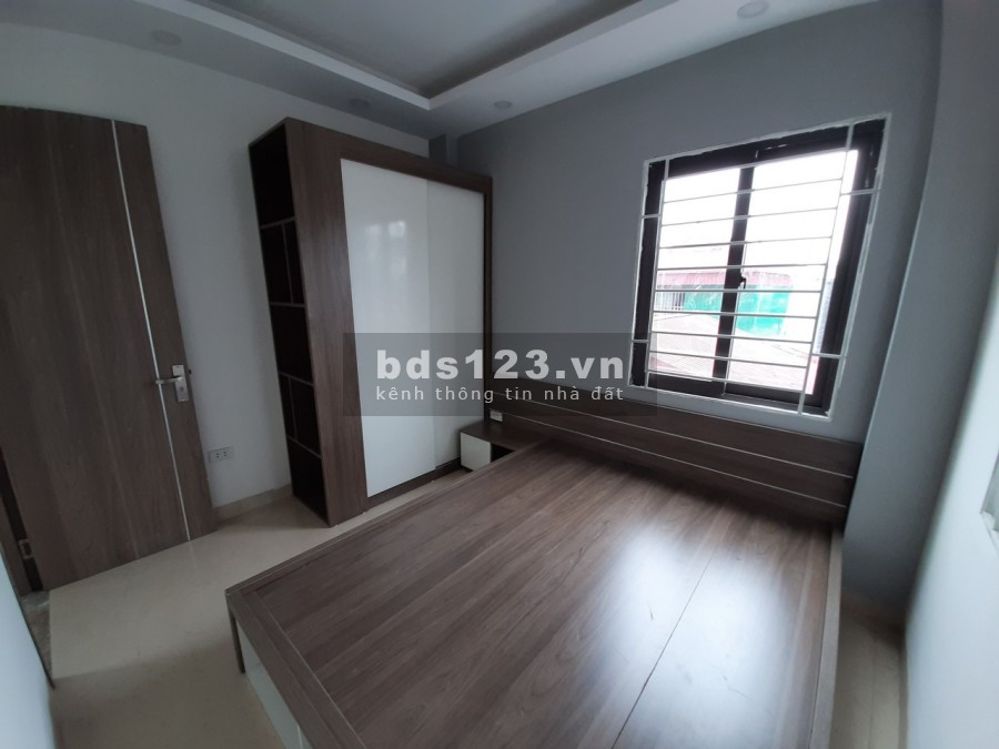 Cần bán nhà Đào tấn, ngõ rộng, 5 tầng, 50m2 giá 7.4 tỷ