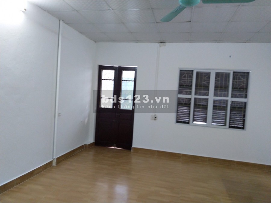 Bán nhà Trần Quốc Vượng, Cầu Giấy, 5 tầng dt 25m2, giá 2.65 tỷ
