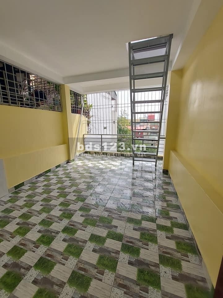 Bán nhà đường Lê Hồng Phong, Quận 10, 40m2, 5 tầng, nhỉnh 6 tỷ.