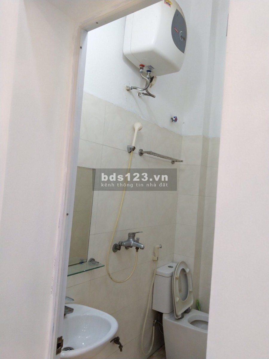 Bán nhà Trần Quốc Vượng, Cầu Giấy, 5 tầng dt 25m2, giá 2.65 tỷ