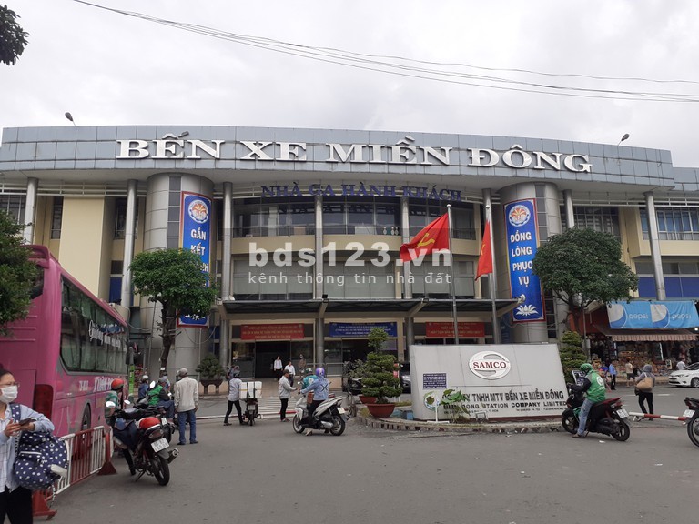 Cho thuê nhà 1 trệt 1 lầu ngay Gigamall, thủ đức