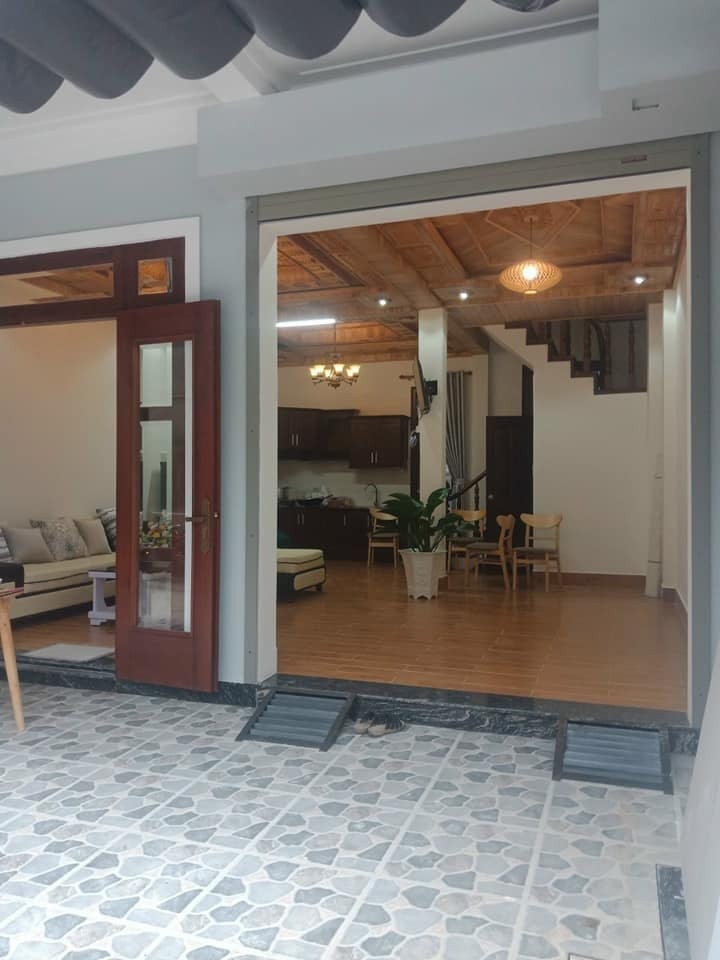 Bán nhà mới xây sang trọng, đường Ngô Thì Nhậm - phường 4 Tp. Đà Lạt.