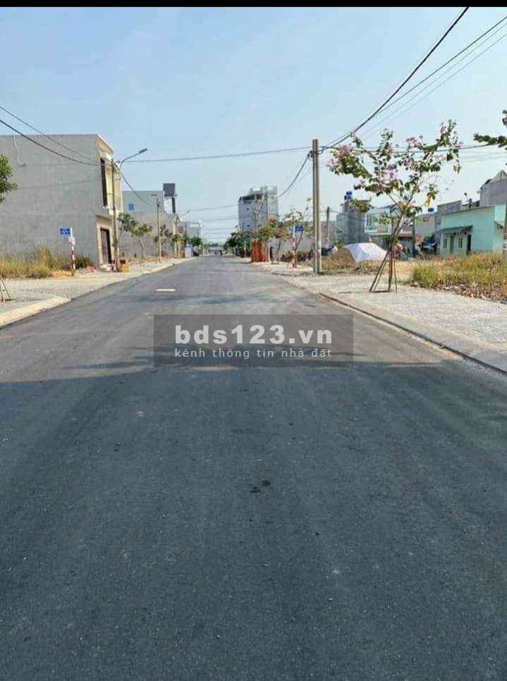 Bán đất mặt tiền 23 ngay khu công nghiệp Becamex 6300 ha