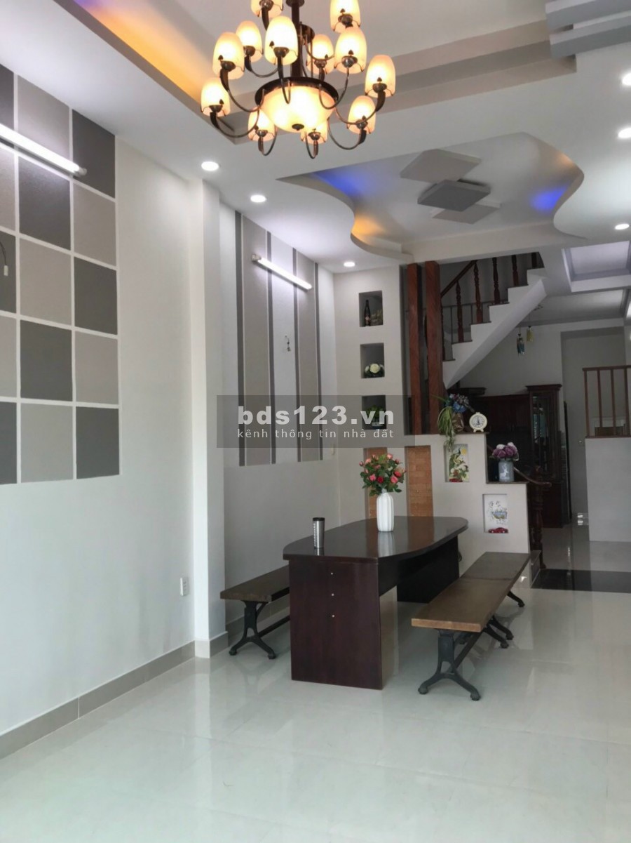 Cần bán căn nhà chính chủ.không môi giới có sổ hồng riêng