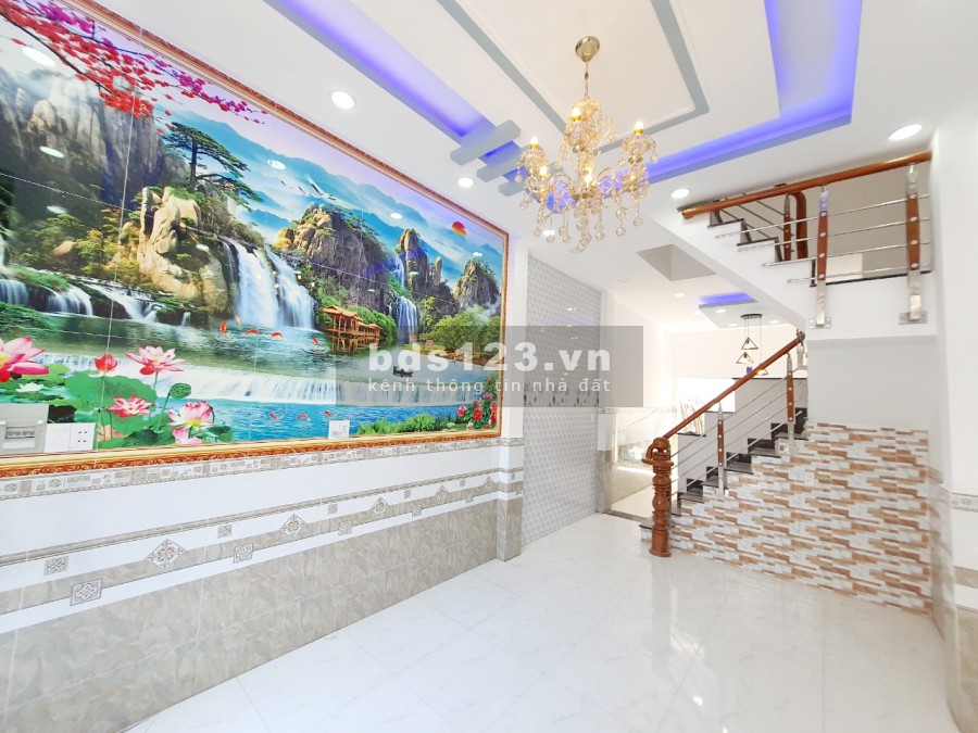 Bán nhà mới 2 lầu hẻm 4m gần MT đường Hưng Phú Phường 10 Quận 8