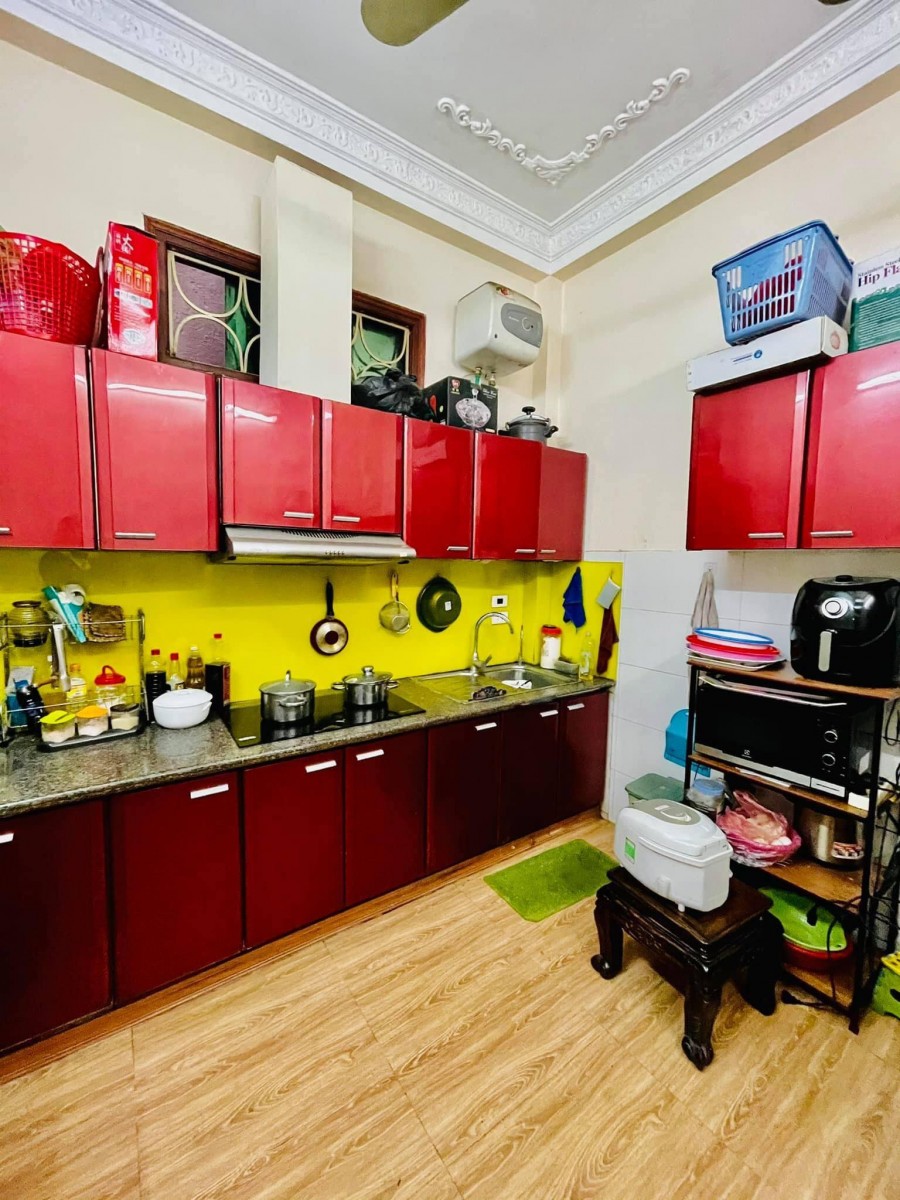  Bán Gấp Nhà Thái Hà 45m 4 Tầng Lô Góc, 2 Thoáng Ở Luôn Giá 4,8 Tỷ.