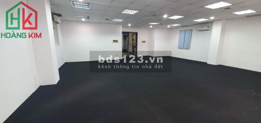 Cho thuê Biệt thự sàn suốt đường Hoa Lan, P2, Phú Nhuận. 8x18m.