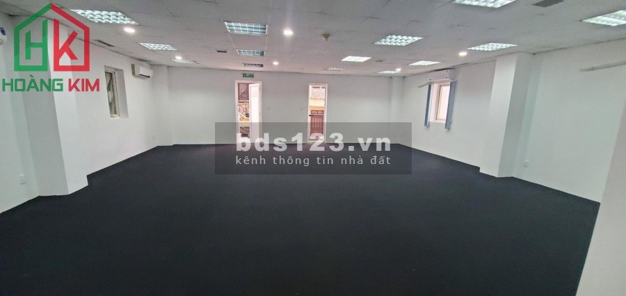 Cho thuê Biệt thự sàn suốt đường Hoa Lan, P2, Phú Nhuận. 8x18m.