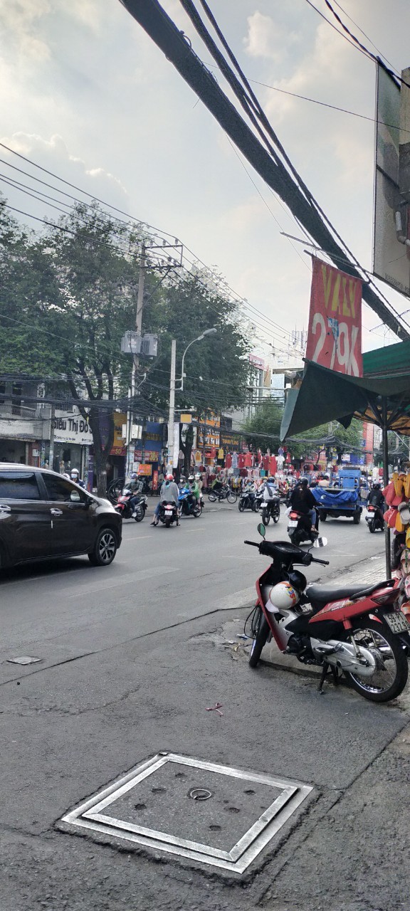 Bán Nhà Hẻm 3m Lê Văn Sỹ, Tân Bình 40m2, 4Lầu , 4 PN, Giá Rẻ.