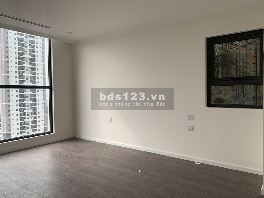 Cắt Lỗ Căn Góc R2- 92m2 (3 ngủ +2 WC + 2 ban công) - Mới 100% - 3.25 tỷ( Bao phí)