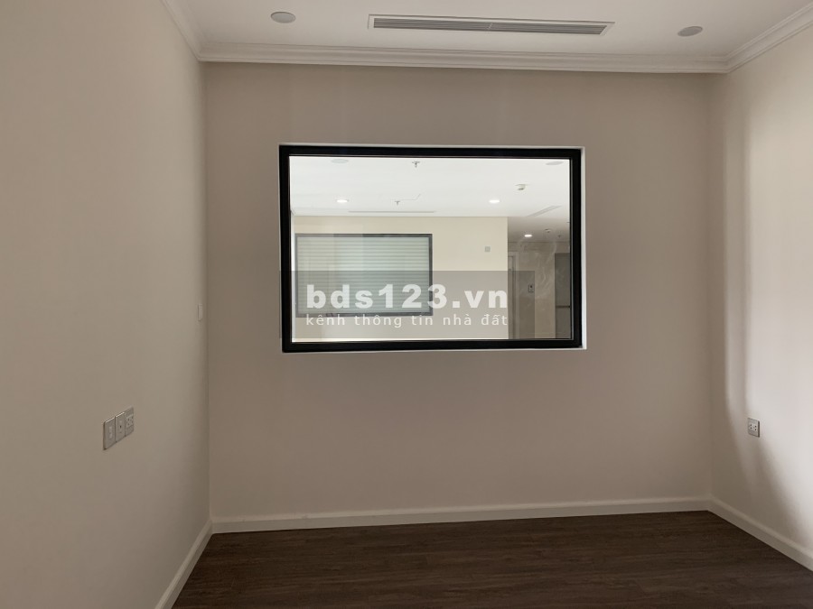 Cắt Lỗ Căn Góc R2- 92m2 (3 ngủ +2 WC + 2 ban công) - Mới 100% - 3.25 tỷ( Bao phí)