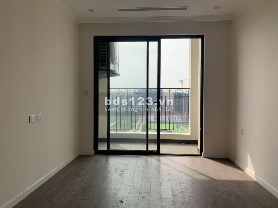 Cắt Lỗ Căn Góc R2- 92m2 (3 ngủ +2 WC + 2 ban công) - Mới 100% - 3.25 tỷ( Bao phí)
