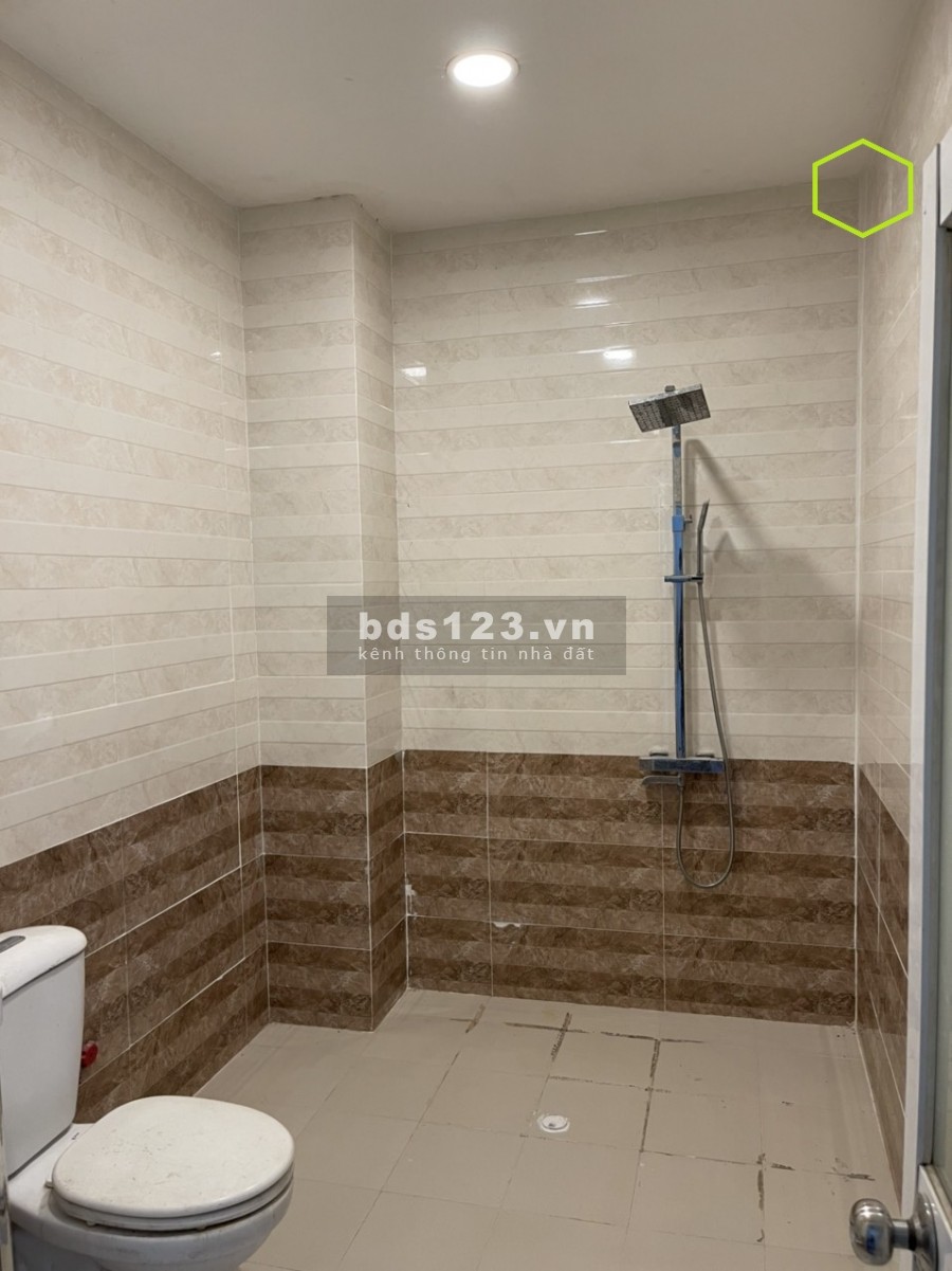 Nhà MTKD Tân Hương (4x25m) 3L, 5PN, 5WC