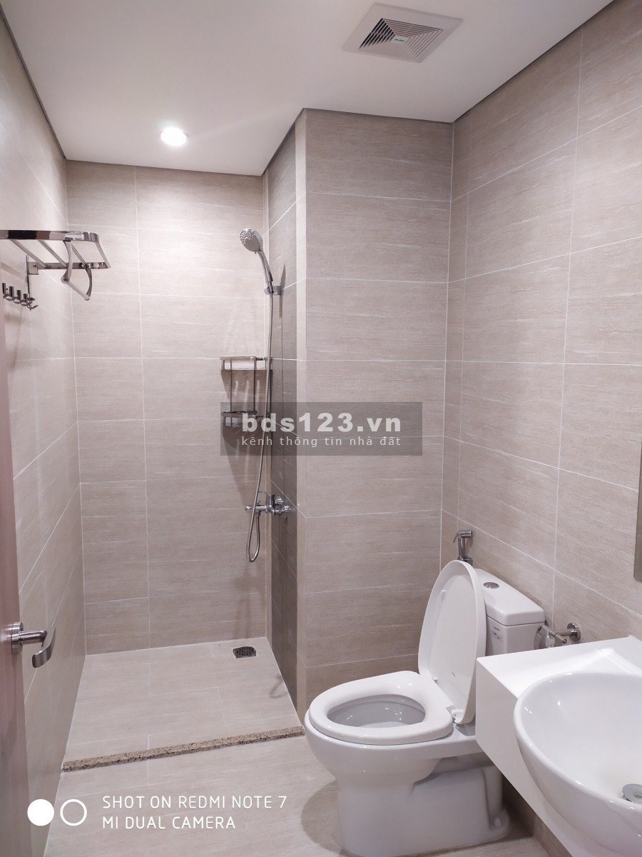 CHO THUÊ GẤP CĂN 1N FULL ĐỒ cb. GIÁ RẺ 6.5TR.VINHOMES SMART CITY