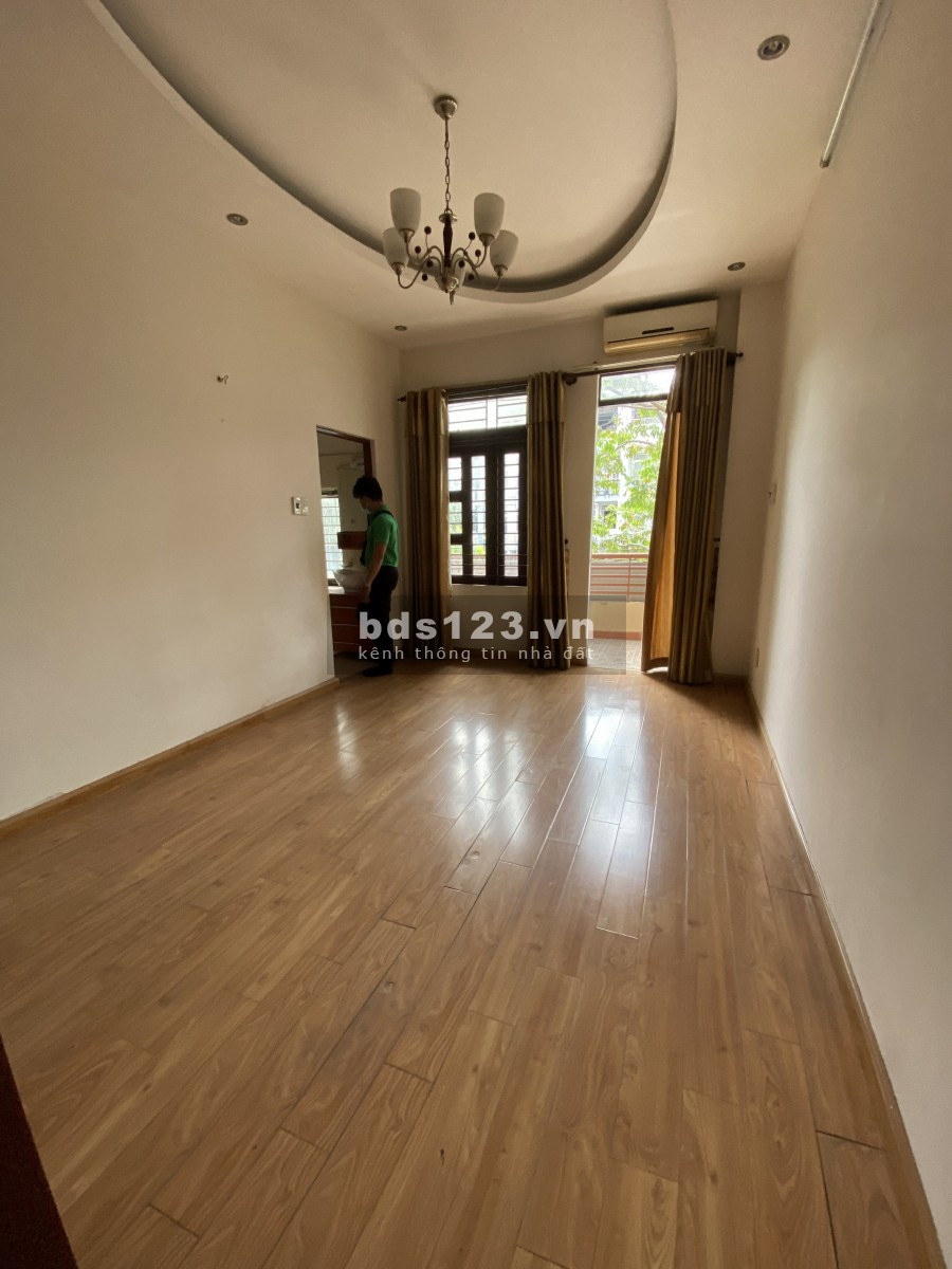 Cho thuê Nhà Mặt Tiền Hoa Lan 4x18, trệt, 3L, 4PN – 35tr