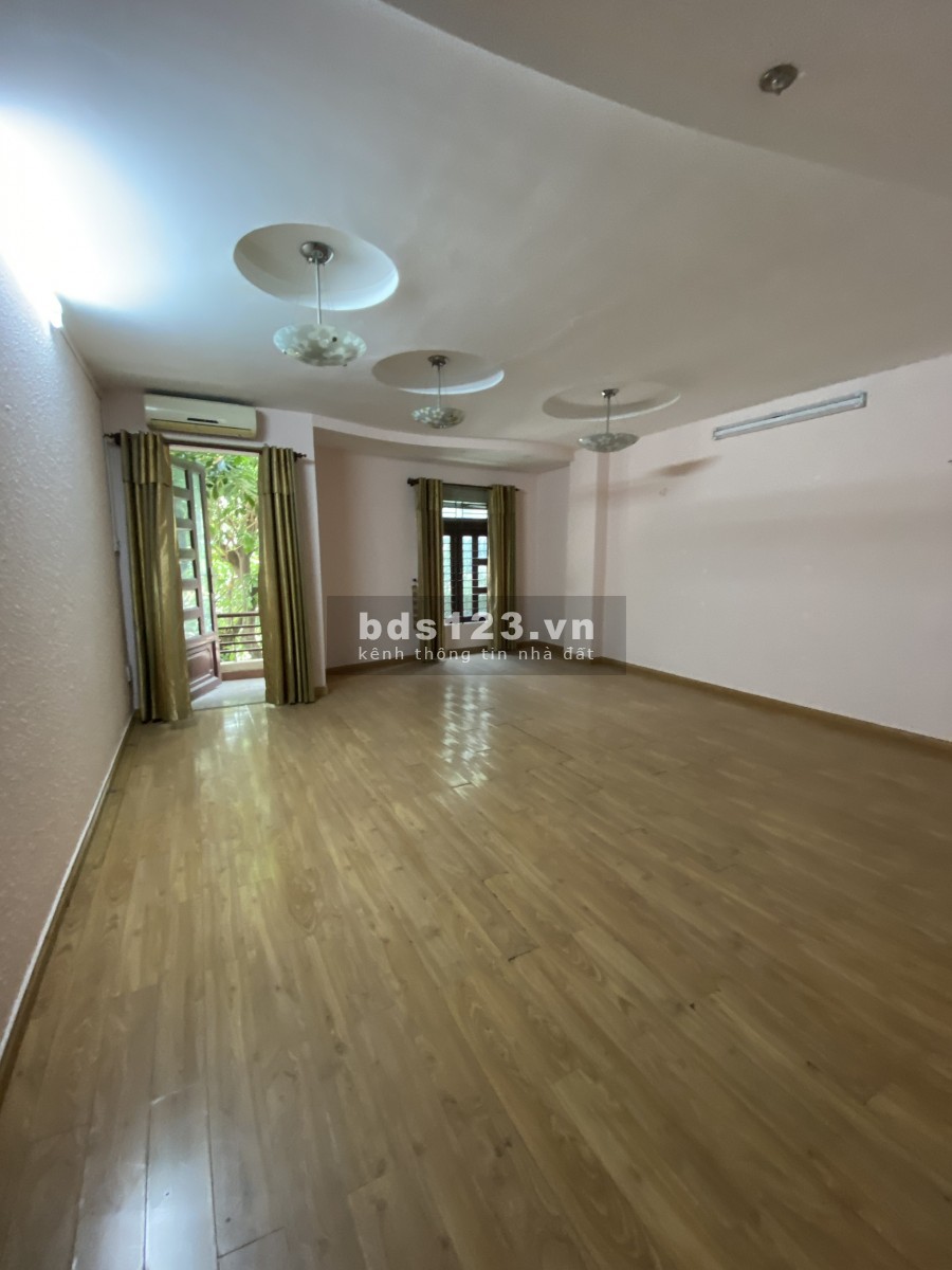 Cho thuê Nhà Mặt Tiền Hoa Lan 4x18, trệt, 3L, 4PN – 35tr