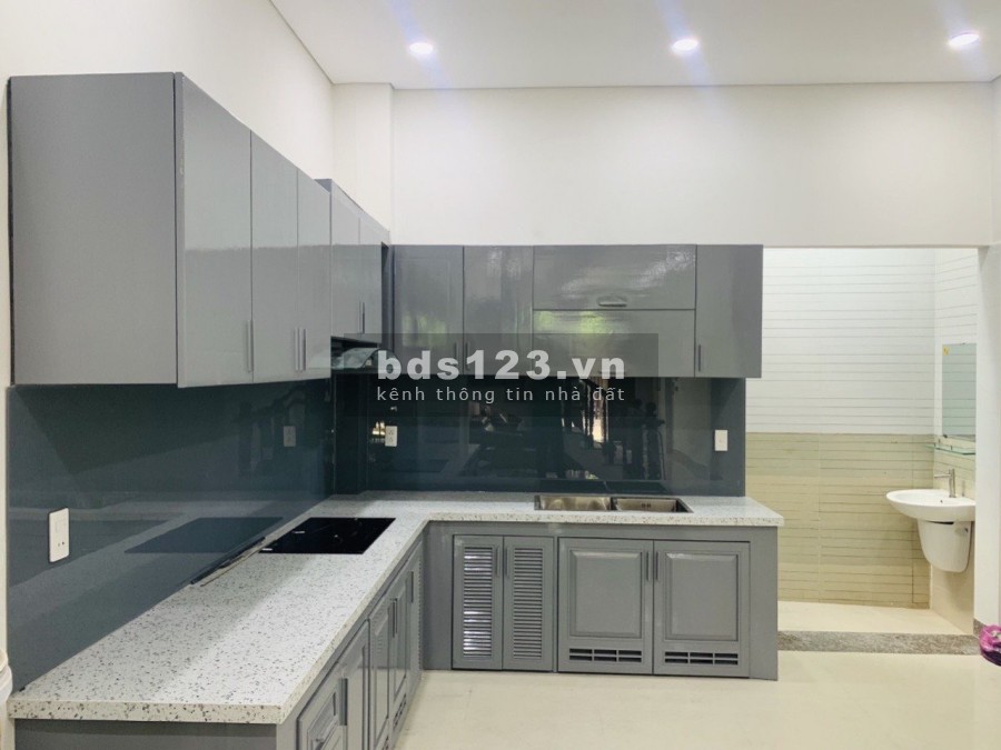 Nhà nguyên căn giá rẻ , hãy gọi ngay 0938612666 ANH EM GROUP