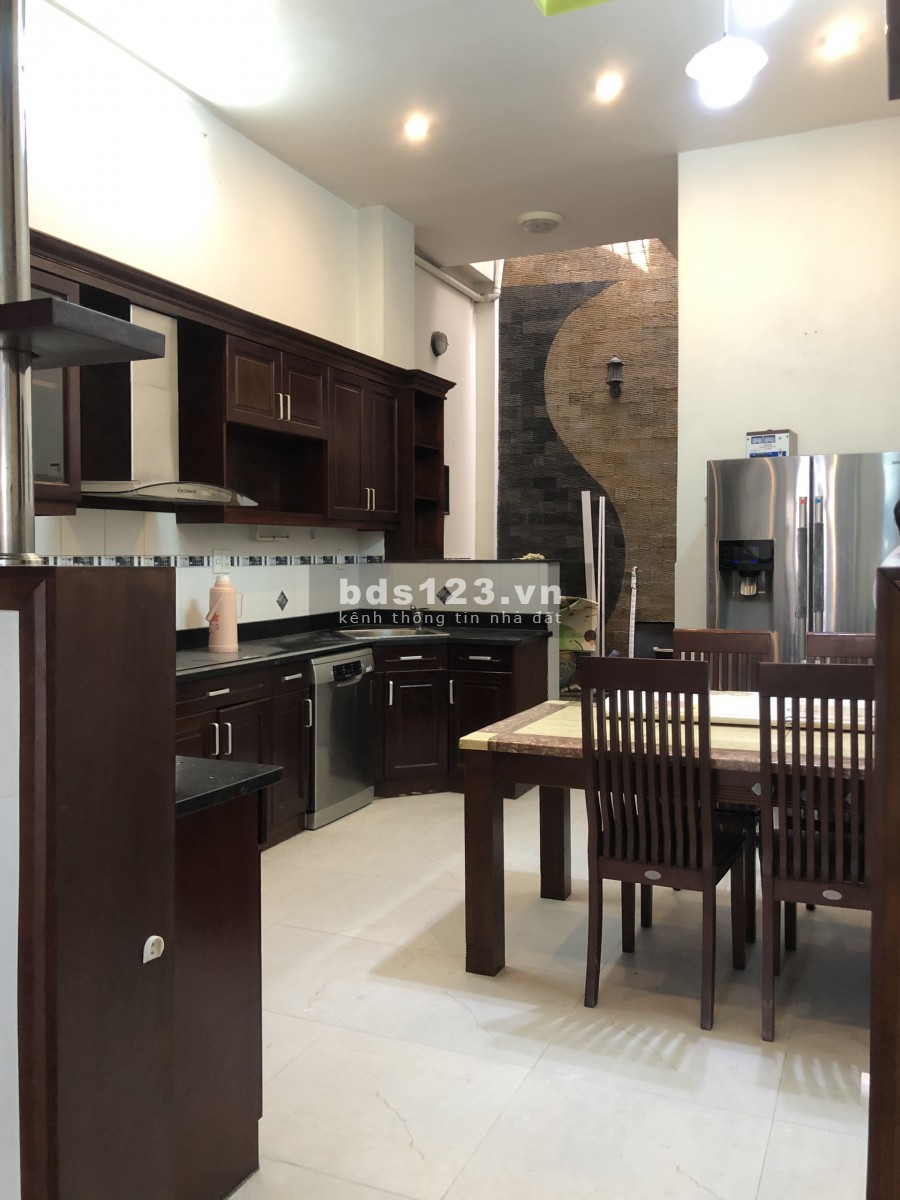 Nhà đẹp Thích Quảng Đức 4x22m 3 lầu 5 phòng Ở GĐ,l àm Vpcty, kinh doanh Online