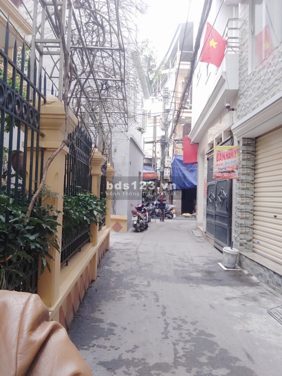 BÁN NHÀ TỪ LIÊM 60m2 ,NHÀ 2 TẦNG, 3.5m MẶT TIỀN, 3.65 TỶ.