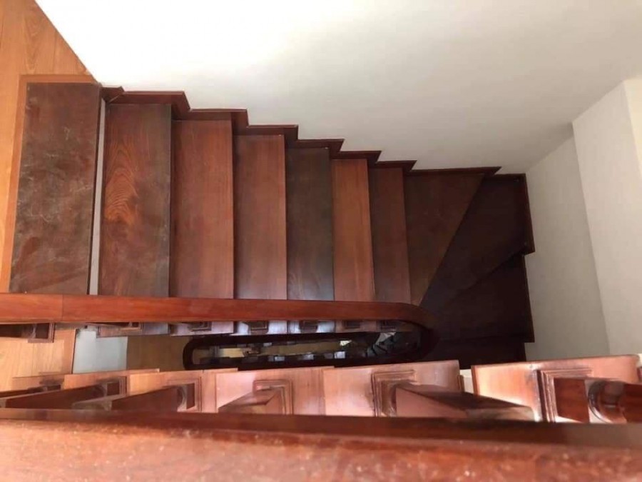 Bán Nhà 5 Tầng Phân Lô, Hoàng Văn Thái, DT 45m2, Mt 4m, Gara Ô Tô. Giá chỉ 6,55 tỷ.