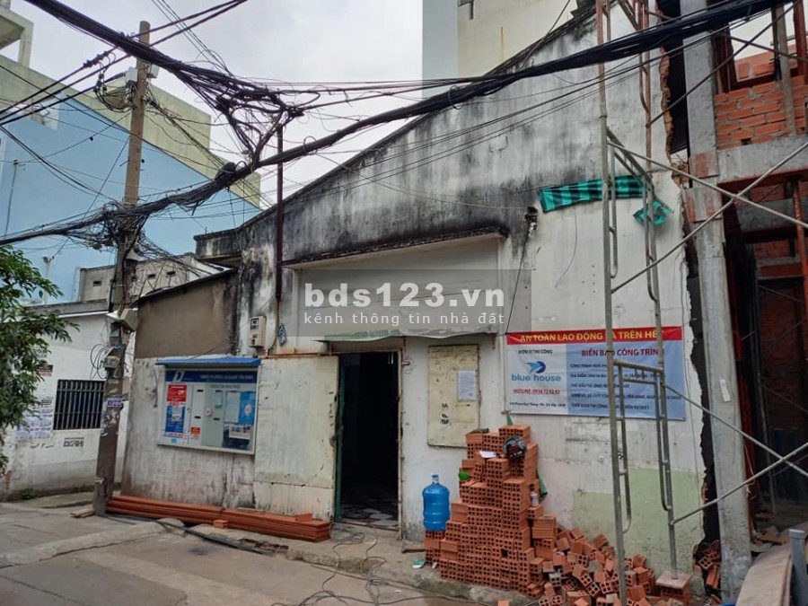 Chỉ nhỉnh 4TỶ có ngay hẻm xe hơi quay đầu, Q.TÂN BÌNH.