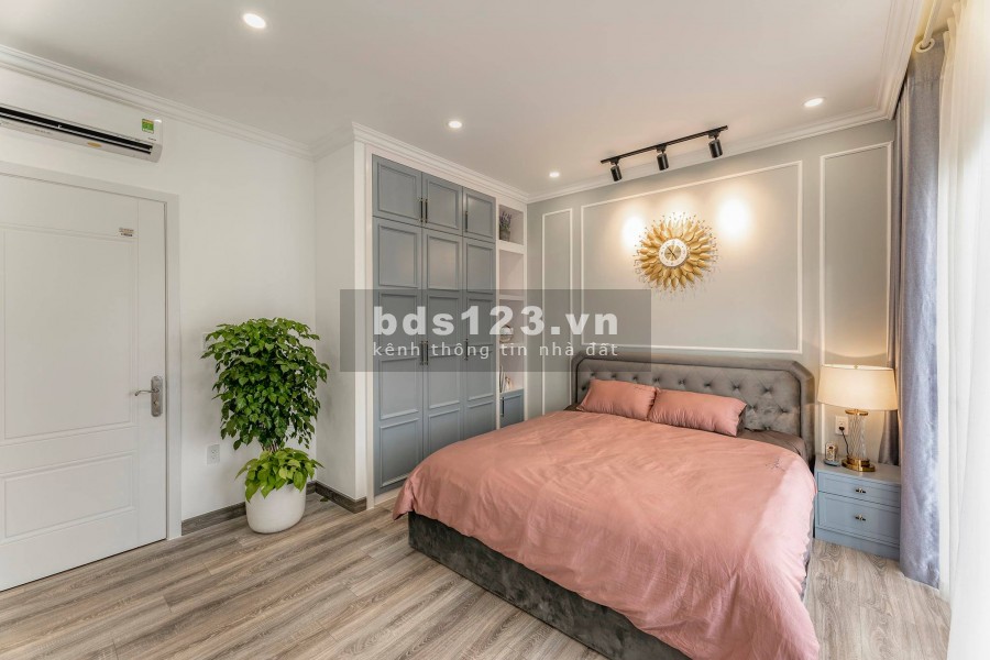 Cần bán gấp Mặt phố Trần Hữu Tước giá 20 tỷ, 70mx8 tầng, thang máy