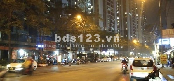 Nhà đẹp ở luôn, Khương Đình 40 mét, 4 tầng, để lại nội thất. Giá 3.9 tỷ