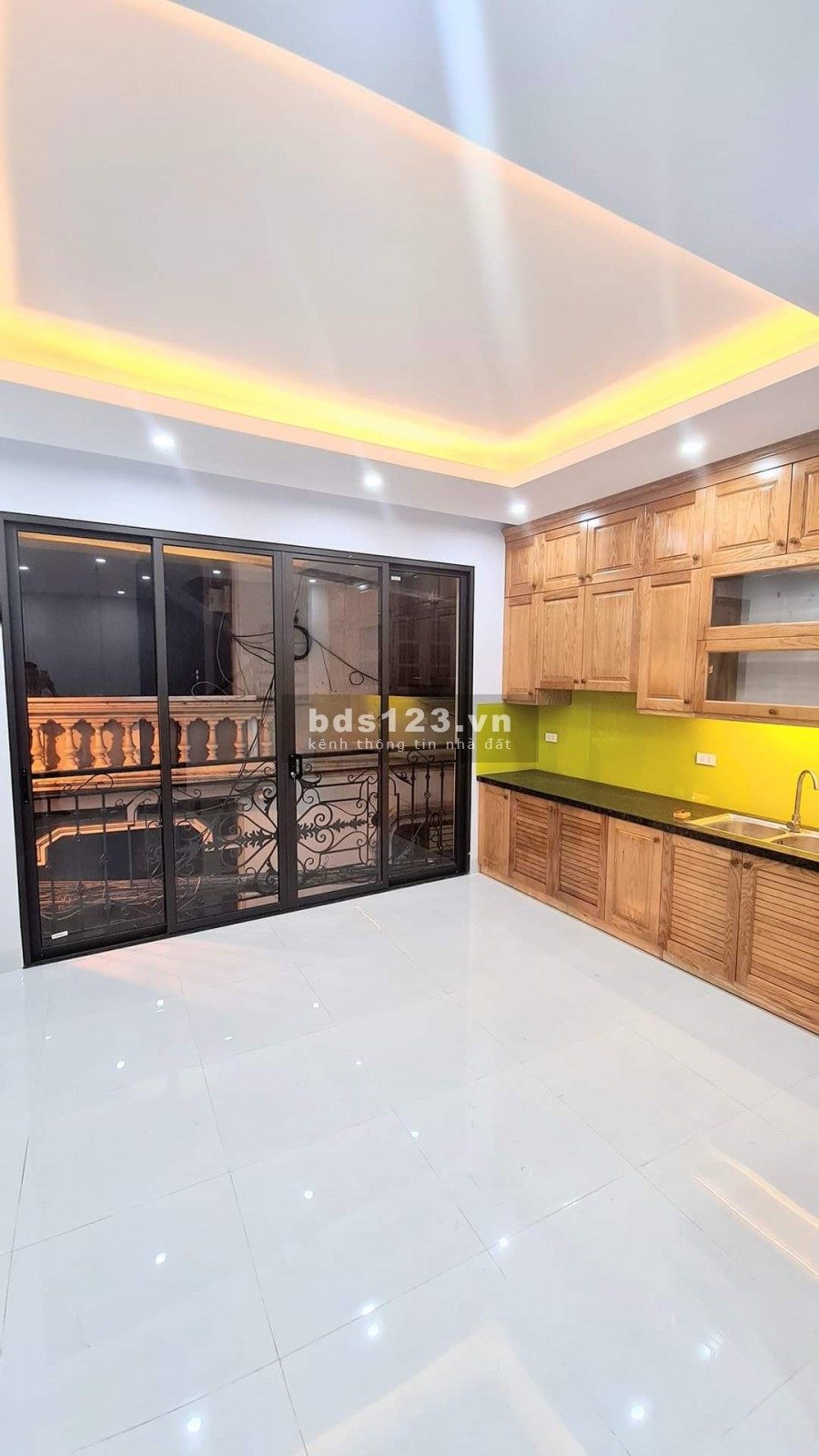 Nhà Đẹp Phú Thượng, 30/32m X 6, MT:4.5m, Giá Chỉ 3,55 tỉ