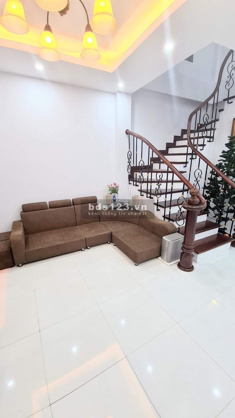 Nhà Đẹp Phú Thượng, 30/32m X 6, MT:4.5m, Giá Chỉ 3,55 tỉ