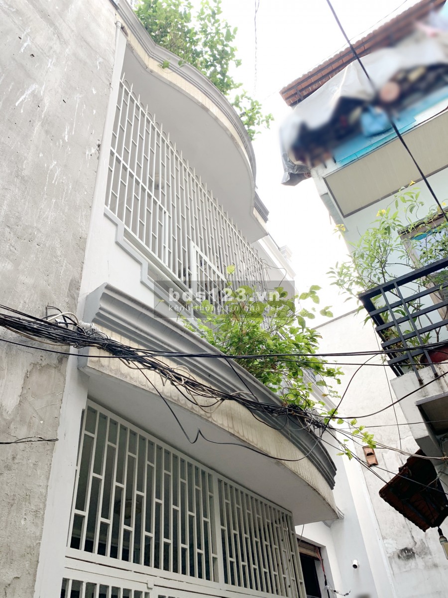 Nhà (3.1*10m/2lầu) hẻm Trần Đình Xu P.Cô Giang Q1