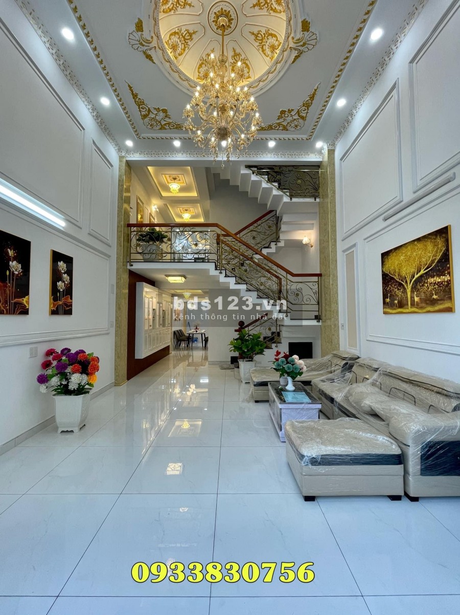 Nhà đẹp cao cấp 5 tầng có thag máy mt đườg 15m thôg quag trug p10 gv tphcm