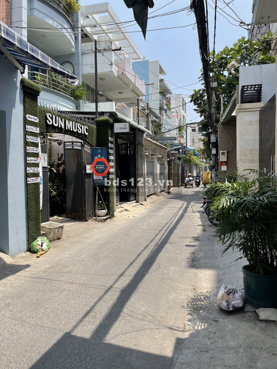 HXH Xô Viết Nghệ Tĩnh 4x27m, trệt, 3lầu, 5pn, 5wc. Full NT.