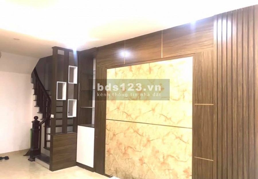 NHỈNH 5 TỶ NHÀ MỚI 45M2 KINH DOANH TRUNG TÂM CẦU GIẤY ! LH: 0961139798