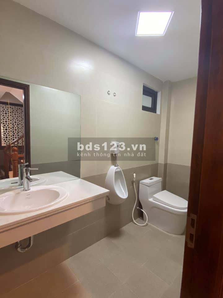 NHỈNH 5 TỶ NHÀ MỚI TRUNG TÂM MỸ ĐÌNH Ô TÔ VÀO NHÀ. LH: 0961139798