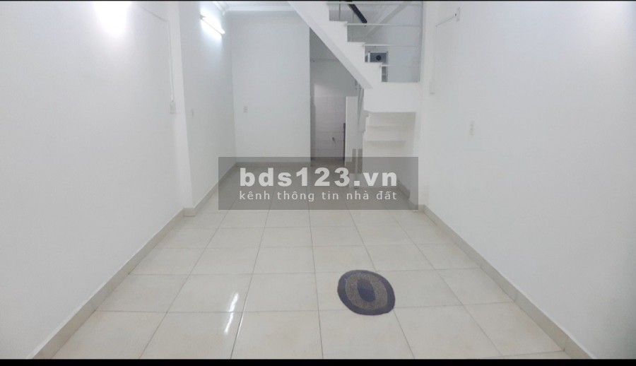 Nhà (3.1*10m/2lầu) hẻm Trần Đình Xu P.Cô Giang Q1