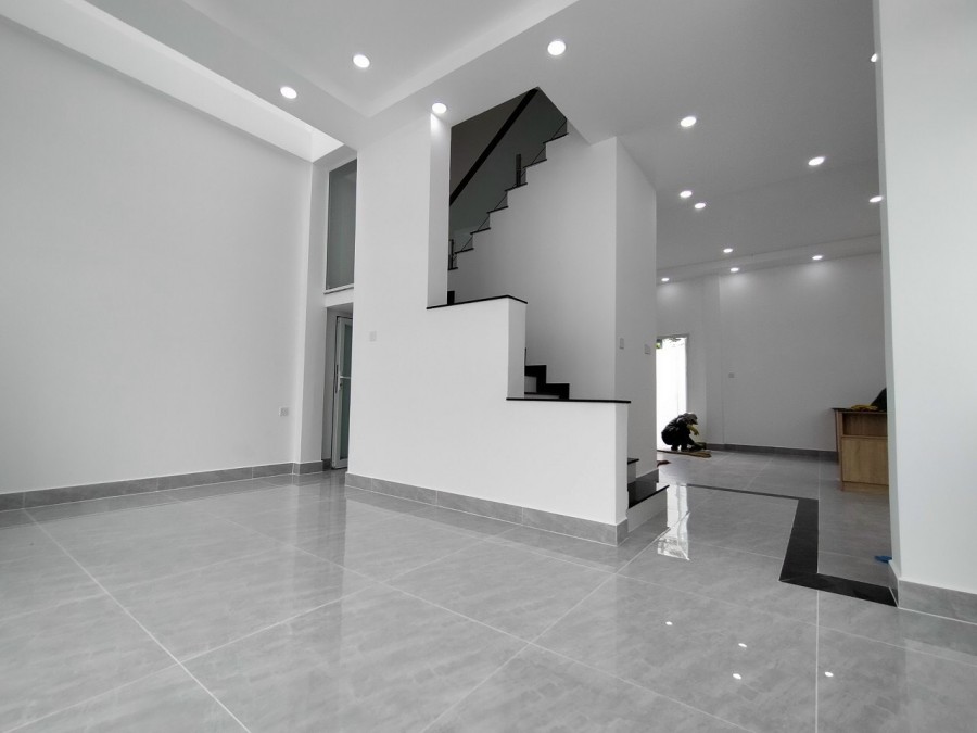 Tôi Chính Chủ Nhà Bán Nhà Mặt Tiền Đường Lớn Sổ Hồng Riêng Gần Trung Tâm Chợ Cho Trả Góp