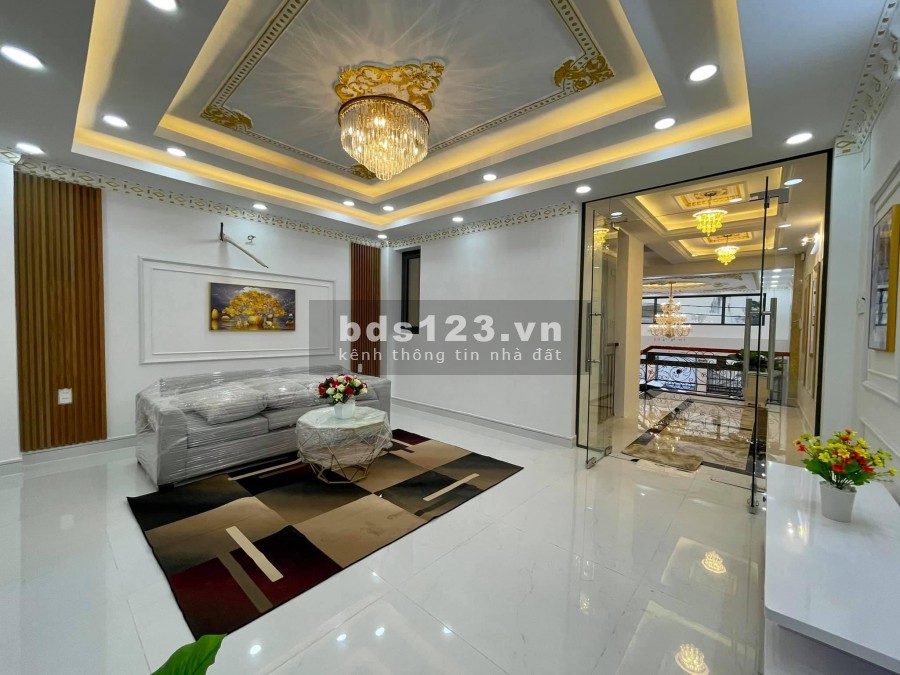Nhà đẹp cao cấp 5 tầng có thag máy mt đườg 15m thôg quag trug p10 gv tphcm