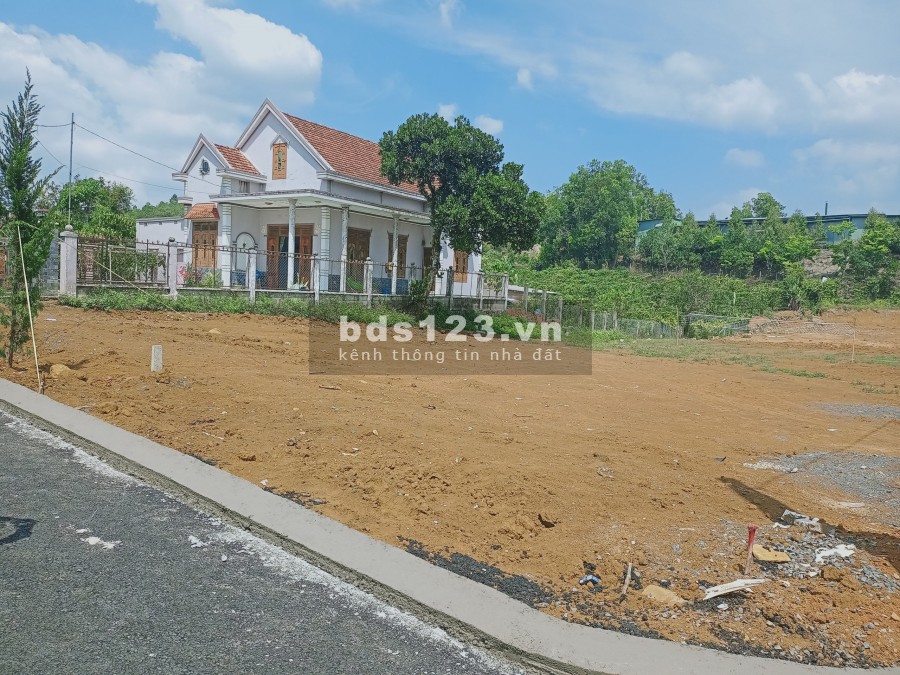 Bán Đất Ở khu dân cư mới cách Ql20 chỉ 400 của thành phố Bảo Lộc giá F0 Thời gian vàng để đầu tư !!!