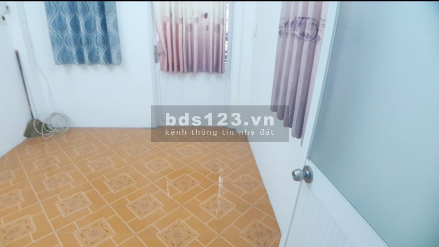 Nhà (3.1*10m/2lầu) hẻm Trần Đình Xu P.Cô Giang Q1